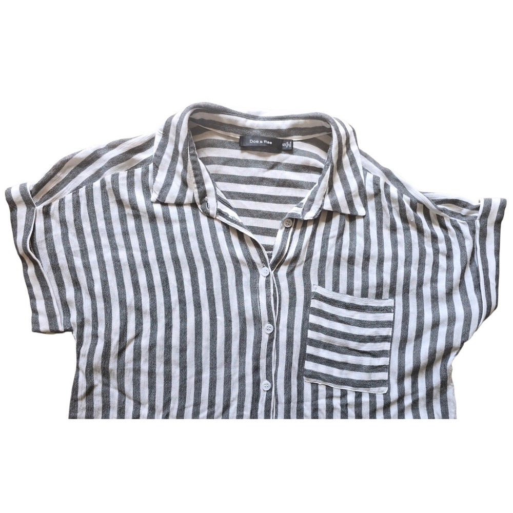 Doe & Rae Striped Button-Up Shirt Relaxed Fit Short Sleeve Top Size S - Picture 3 of 11